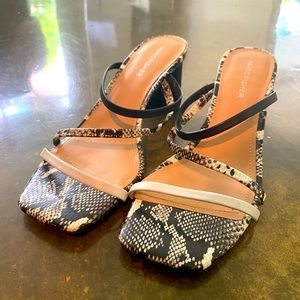 Snakeskin block heels Size 8